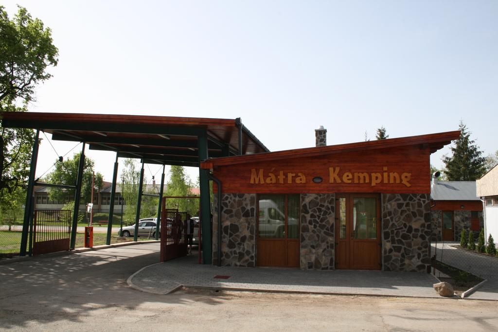 Matra Kemping Apartmanok Matrafured Exteriör bild